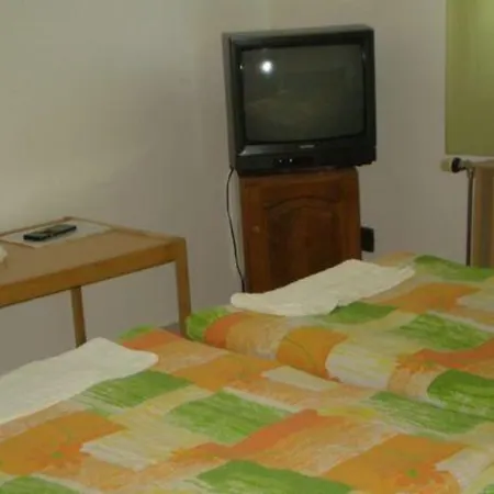 Bed & Breakfast Margareta Vendeglo Es Panzio